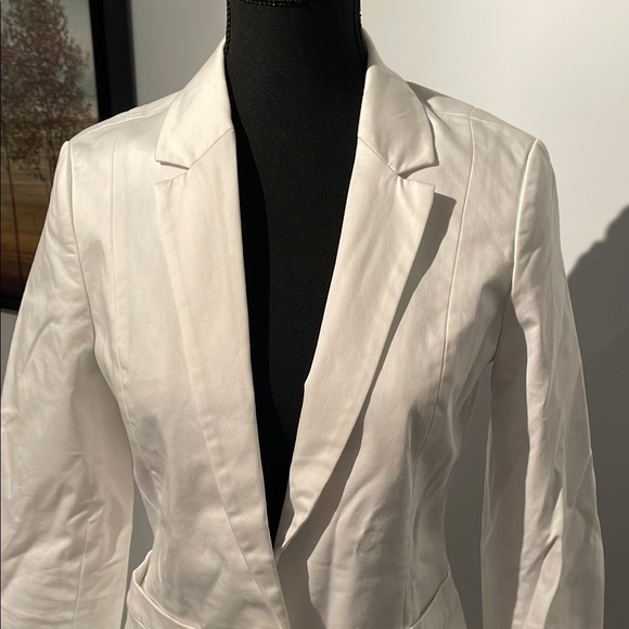 Reitmans White Lightweight Blazer Tailored Fit - Picture 2 of 7